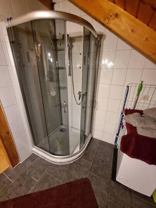 Gemuetliche Dachgeschosswohnung Erfurt Buitenkant foto