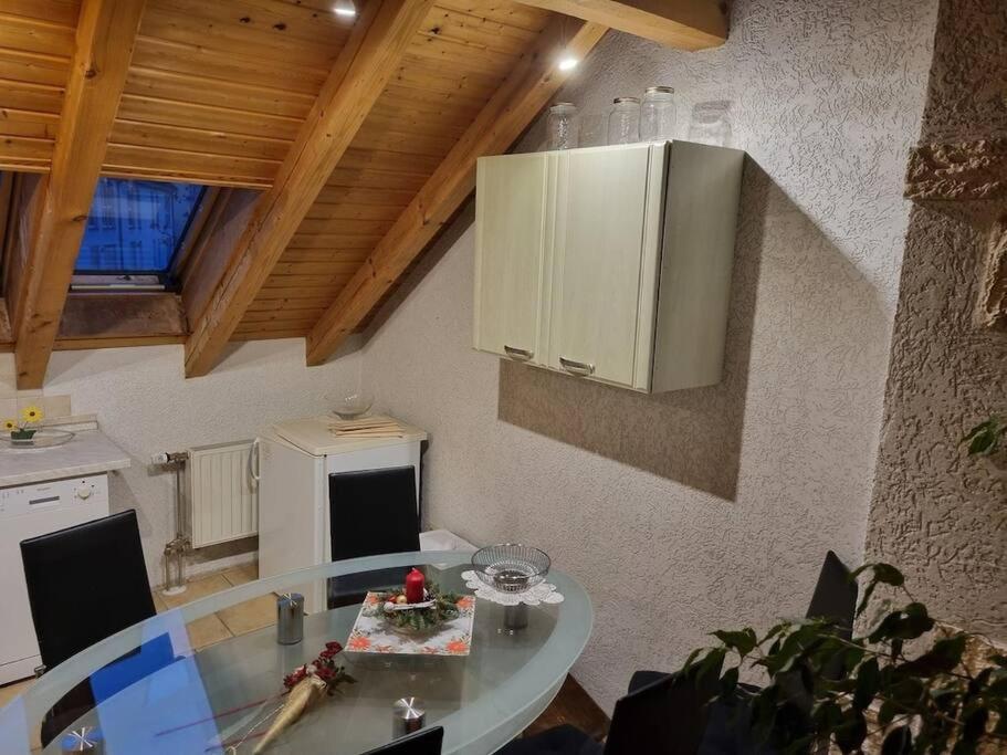 Gemuetliche Dachgeschosswohnung Erfurt Buitenkant foto
